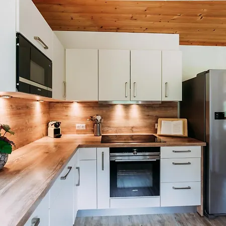 Barney L Holiday home *