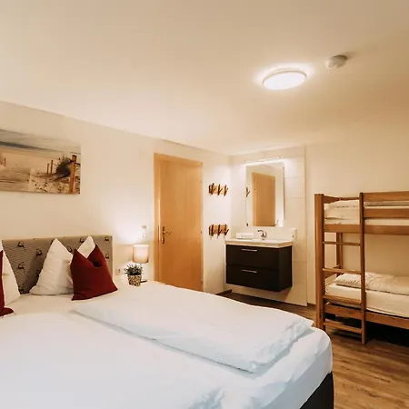 Holiday home Barney L *
